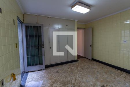 Casa à venda com 226m², 4 quartos e 2 vagas Casa à venda com 226m², 4 quartos e 2 vagasCozinha