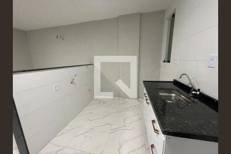 Sala/Cozinha de apartamento para alugar com 1 quarto, 70m² em Vila Santa Cruz, Duque de Caxias