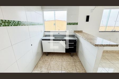 Sala - Cozinha de apartamento para alugar com 2 quartos, 65m² em Parque São Vicente, Santo André