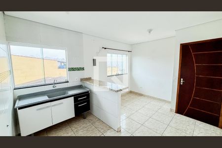 Sala - Cozinha de apartamento para alugar com 2 quartos, 65m² em Parque São Vicente, Santo André