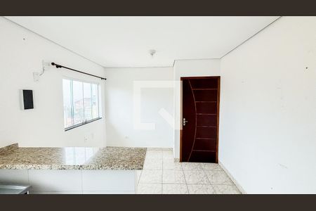 Sala - Cozinha de apartamento para alugar com 2 quartos, 65m² em Parque São Vicente, Santo André