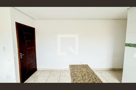 Sala - Cozinha de apartamento para alugar com 2 quartos, 65m² em Parque São Vicente, Santo André