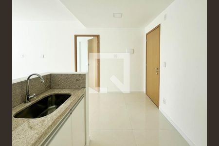 Sala / Cozinha de apartamento para alugar com 1 quarto, 43m² em Asa Norte, Brasília