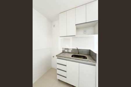 Cozinha de apartamento para alugar com 1 quarto, 80m² em Asa Norte, Brasília