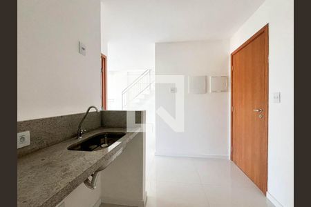 Sala / Cozinha de apartamento para alugar com 1 quarto, 85m² em Asa Norte, Brasília