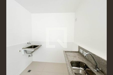 Sala / Cozinha de apartamento para alugar com 1 quarto, 85m² em Asa Norte, Brasília