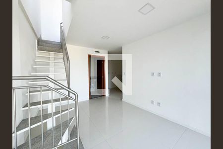 Sala / Cozinha de apartamento para alugar com 1 quarto, 85m² em Asa Norte, Brasília