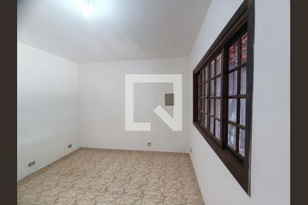 Sala de casa para alugar com 2 quartos, 93m² em Parque Industrial das Oliveiras, Taboão da Serra