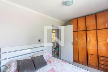 Quarto 1 de casa à venda com 2 quartos, 200m² em Jardim Santa Adelia, São Paulo