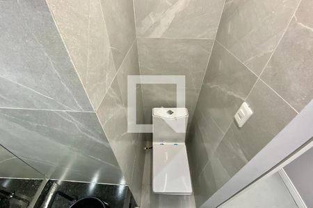 Banheiro de kitnet/studio para alugar com 1 quarto, 30m² em Centro, Rio de Janeiro