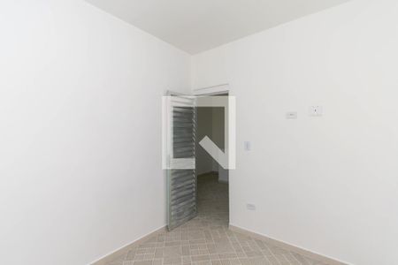 Quarto 2 de casa para alugar com 2 quartos, 57m² em Vila Diva (zona Leste), São Paulo