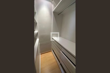 Closet da suíte de apartamento à venda com 2 quartos, 67m² em Nova Suíça, Belo Horizonte