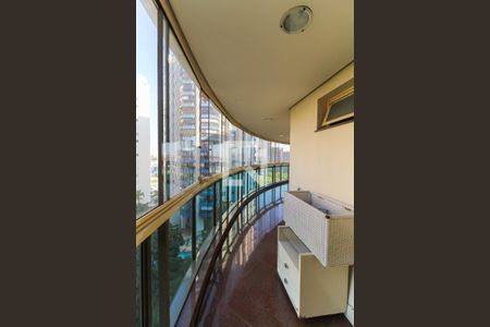 Varanda de apartamento à venda com 3 quartos, 253m² em Jardim Anália Franco, São Paulo