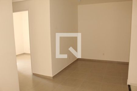 Sala de apartamento para alugar com 2 quartos, 58m² em Jardim Rio das Pedras, Cotia