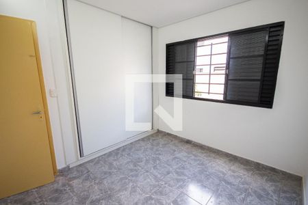 Quarto 2 de apartamento para alugar com 2 quartos, 80m² em Residencial E Comercial Palmares, Ribeirão Preto