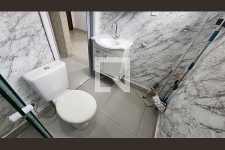 Banheiro de apartamento para alugar com 1 quarto, 69m² em Ponta da Praia, Santos