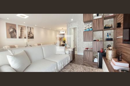 Apartamento à venda com 107m², 2 quartos e 3 vagasSala