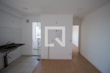 Sala de apartamento para alugar com 1 quarto, 39m² em Jardim das Oliveiras, São Paulo