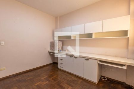 Quarto 1 de apartamento à venda com 3 quartos, 100m² em Santo Antônio, Belo Horizonte