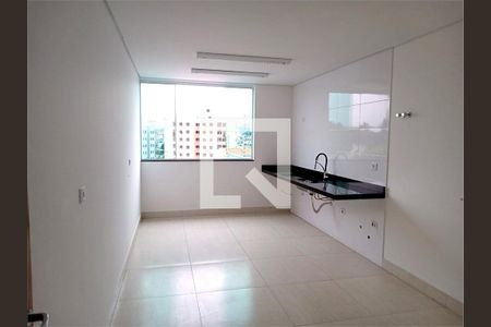 Casa à venda com 3 quartos, 210m² em Vila Mangalot, São Paulo