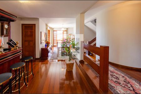 Sala de casa à venda com 4 quartos, 366m² em Álvaro Camargos, Belo Horizonte