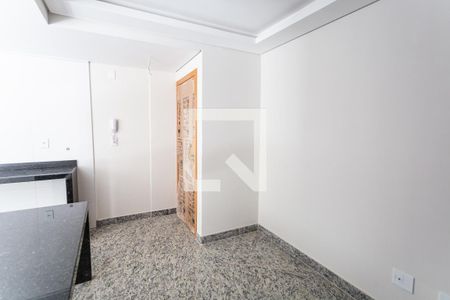 Apartamento para alugar com 80m², 2 quartos e 1 vagaSala