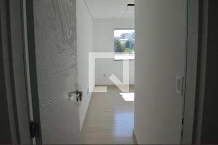 Quarto  de casa à venda com 3 quartos, 110m² em Parque Xangri-lá, Contagem