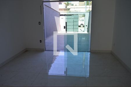 Sala de casa à venda com 3 quartos, 110m² em Parque Xangri-lá, Contagem