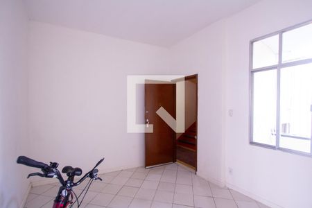 Sala de apartamento à venda com 2 quartos, 60m² em Centro, Niterói