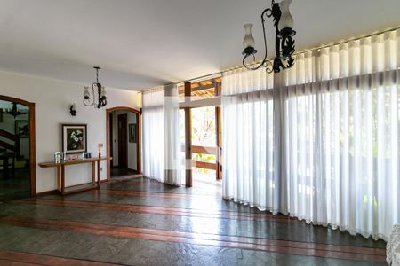 Sala de casa à venda com 4 quartos, 450m² em São Bento, Belo Horizonte