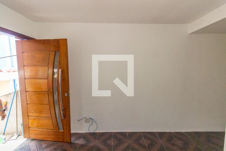 Sala de casa para alugar com 3 quartos, 220m² em Irajá, Rio de Janeiro