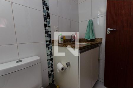 Banheiro de casa à venda com 2 quartos, 70m² em Santana, Niterói