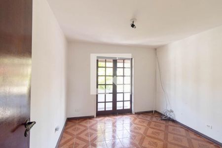 Quarto 1 de casa para alugar com 3 quartos, 528m² em Carioca, Curitiba