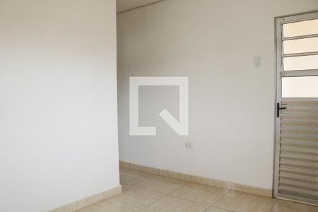 Sala/Cozinha de apartamento para alugar com 1 quarto, 40m² em Vila Prado, São Paulo