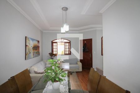 Sala de casa à venda com 3 quartos, 180m² em Piratininga, Belo Horizonte