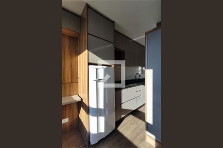 Cozinha de apartamento para alugar com 1 quarto, 20m² em Alto da Glória, Curitiba