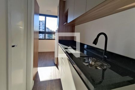 Cozinha de apartamento para alugar com 1 quarto, 20m² em Alto da Glória, Curitiba