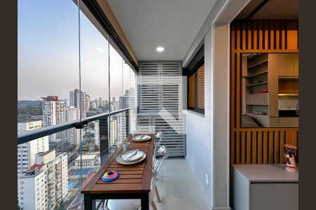 Sacada de apartamento para alugar com 1 quarto, 28m² em Jardim das Acácias, São Paulo