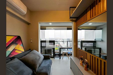 Sala de apartamento para alugar com 1 quarto, 28m² em Jardim das Acácias, São Paulo