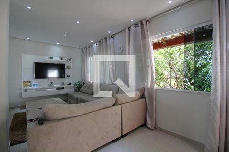 Sala de casa à venda com 4 quartos, 240m² em Jacarepaguá, Rio de Janeiro