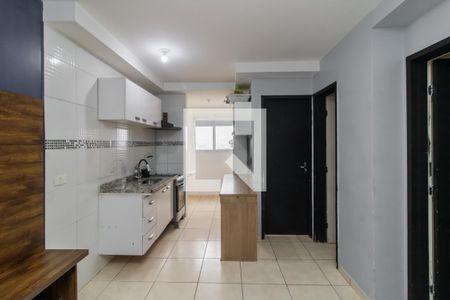 Sala/Cozinha de apartamento para alugar com 2 quartos, 39m² em Vila Nhocune, São Paulo