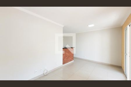 Sala de apartamento à venda com 2 quartos, 65m² em Loteamento Center Santa Genebra, Campinas