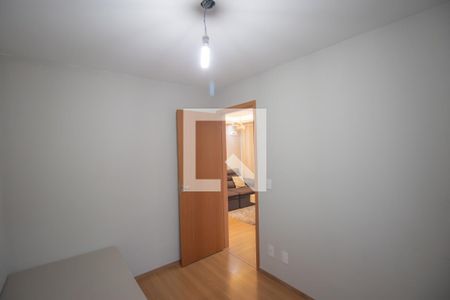 Quarto 2 de apartamento para alugar com 2 quartos, 44m² em Alcantara, São Gonçalo