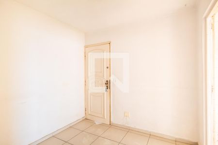 Sala de apartamento para alugar com 3 quartos, 70m² em Piratininga, Osasco