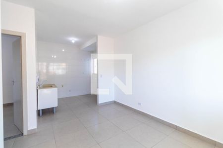 Sala/Cozinha de apartamento para alugar com 2 quartos, 44m² em Vila Sao Geraldo, São Paulo