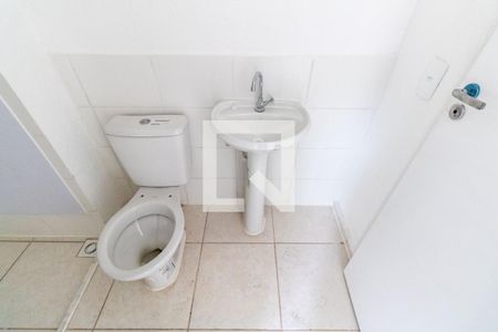 Banheiro de apartamento para alugar com 2 quartos, 60m² em Campo Grande, Rio de Janeiro