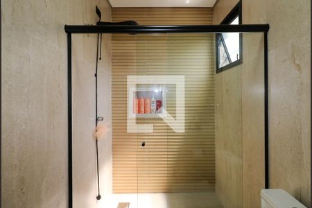 Casa à venda com 474m², 4 quartos e 4 vagas Casa à venda com 474m², 4 quartos e 4 vagasBanheiro da Suíte 3