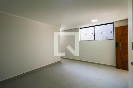 Casa à venda com 474m², 4 quartos e 4 vagas Casa à venda com 474m², 4 quartos e 4 vagasÁrea de Serviço