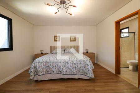 Casa à venda com 474m², 4 quartos e 4 vagas Casa à venda com 474m², 4 quartos e 4 vagasSuíte 3
