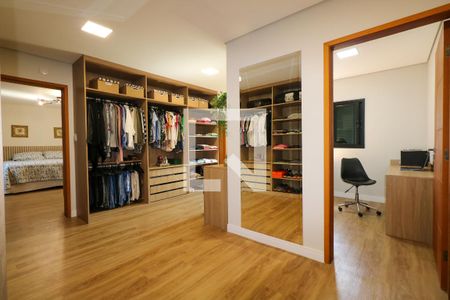 Casa à venda com 474m², 4 quartos e 4 vagas Casa à venda com 474m², 4 quartos e 4 vagasSuíte 3